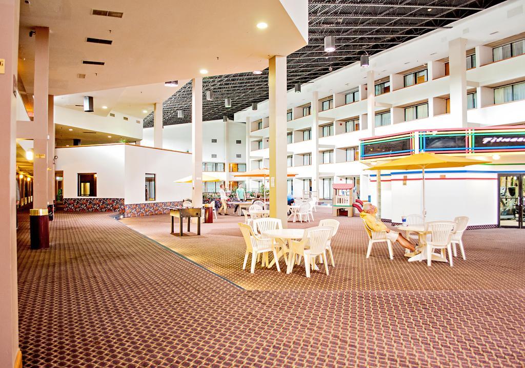Fern Valley Hotel And Conference Center Louisville Eksteriør billede